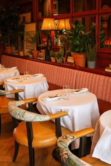 Osteria Nove dining room